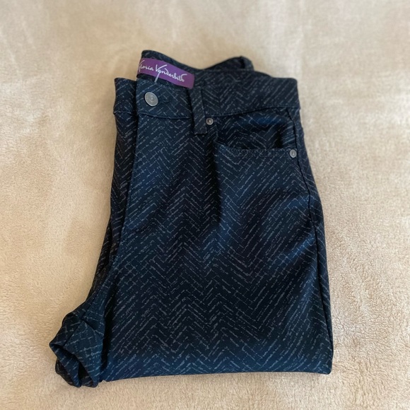 Gloria Vanderbilt Soft Chevron Pants - Size 6 - Picture 13 of 15